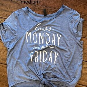 Francesca’s Casual Blue Graphic Tee